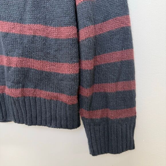 WEWOREWHAT Collarless V Neck Sweater🟠 - Picture 6 of 8